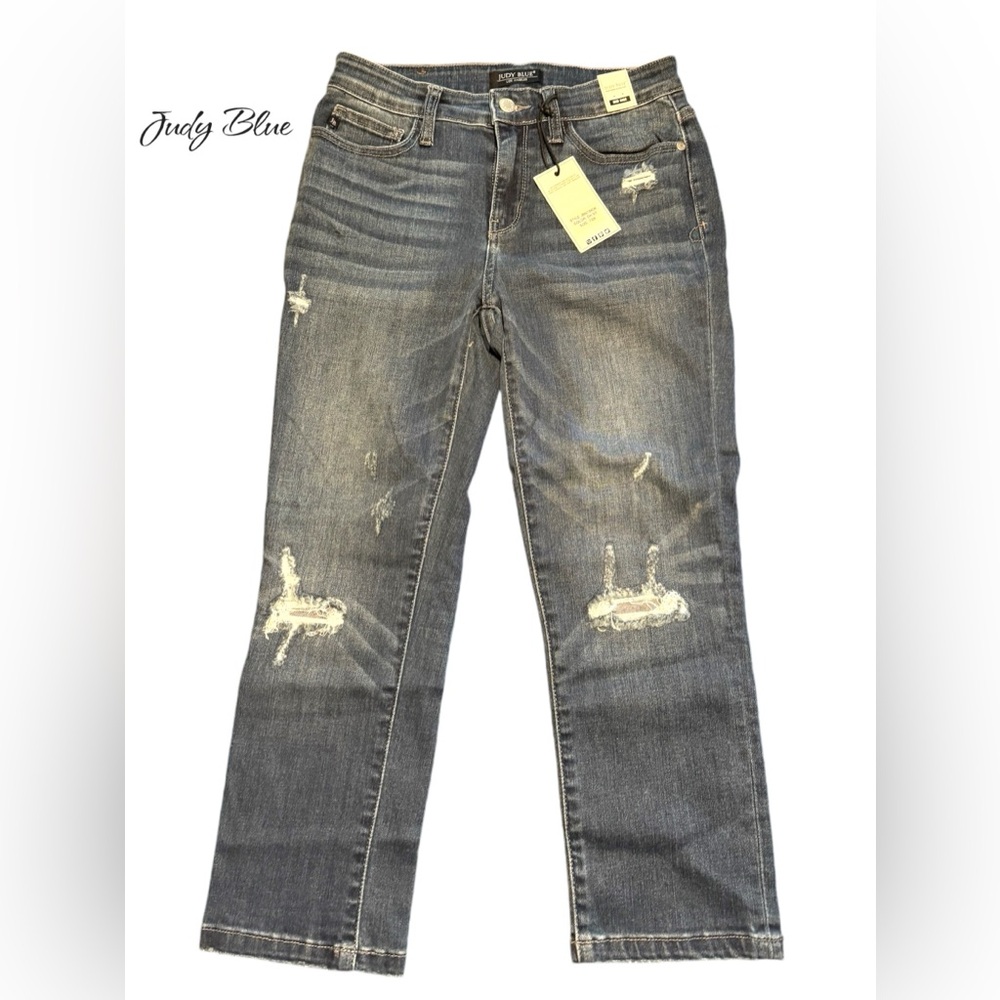 Judy Blue mid rise capri size 7/28 nwt :)